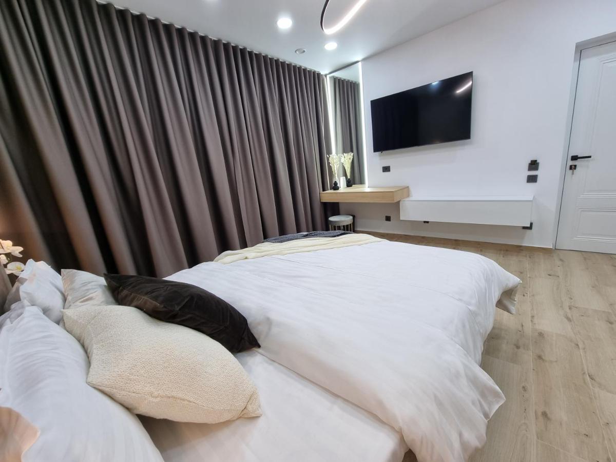 Casa Chiper - Apartament Parter Braşov Eksteriør billede
