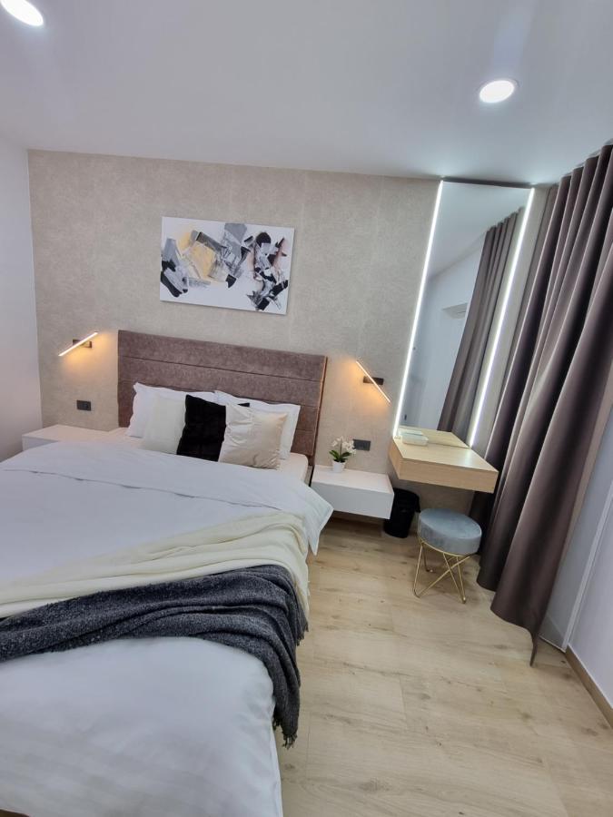 Casa Chiper - Apartament Parter Braşov Eksteriør billede